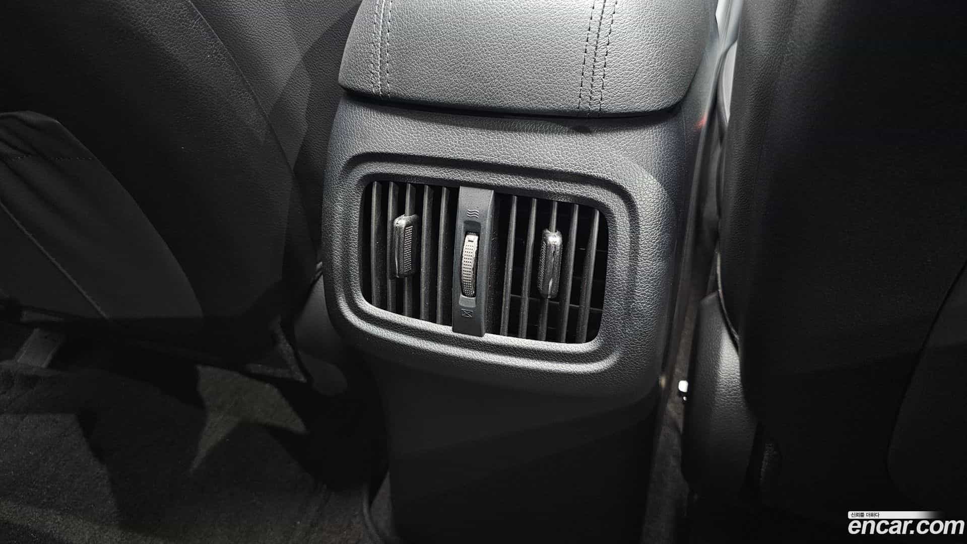 Sportage Kia 2015.8-OPTION-042