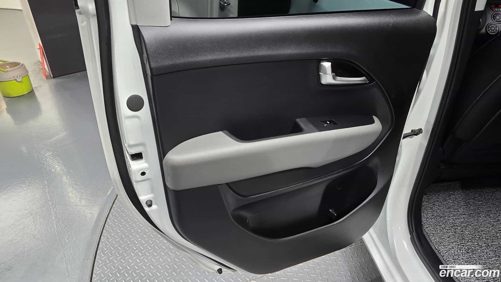 RAY Kia 2023.10-INNER-035