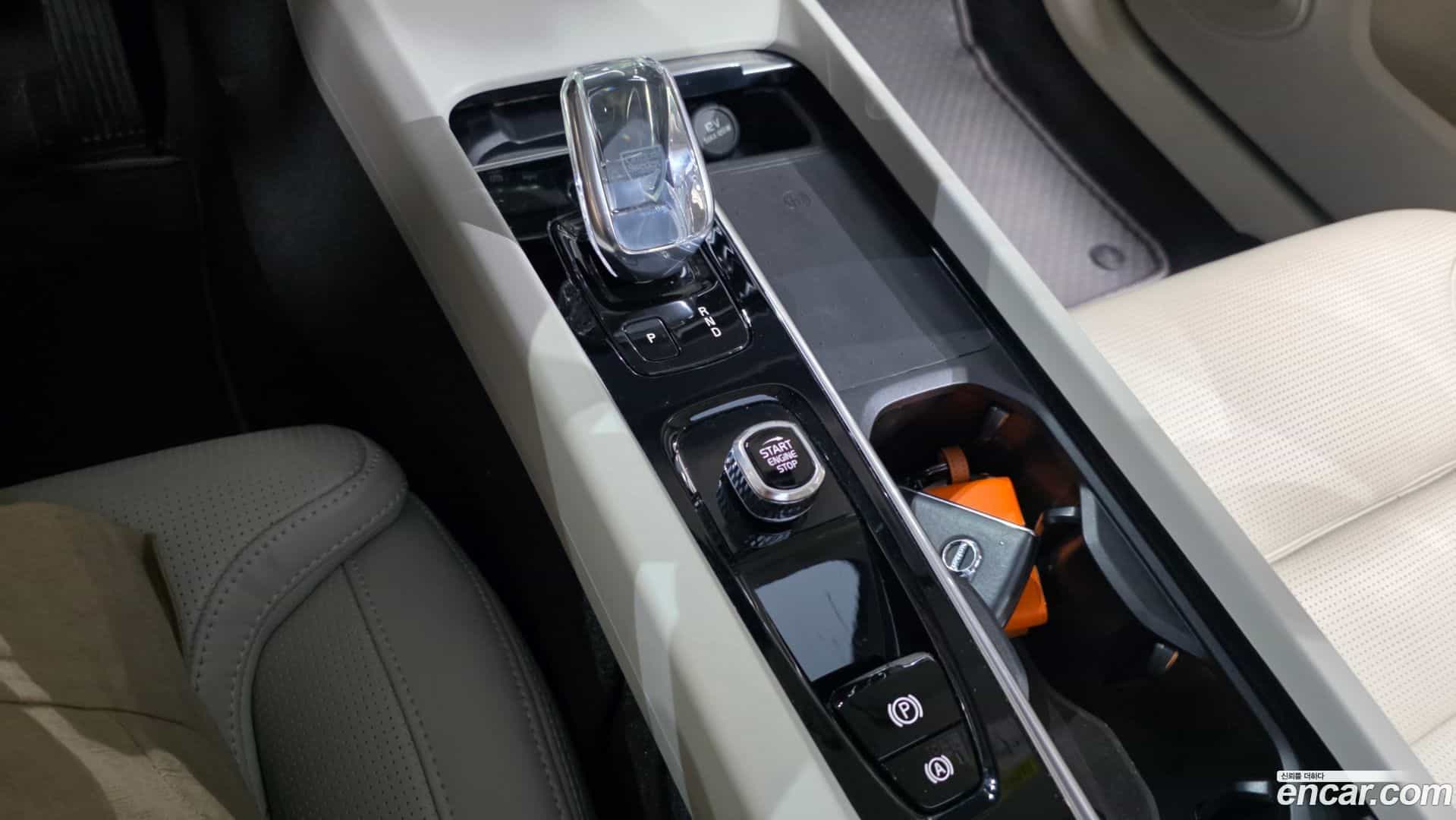 S60 Volvo 2022.1-INNER-009