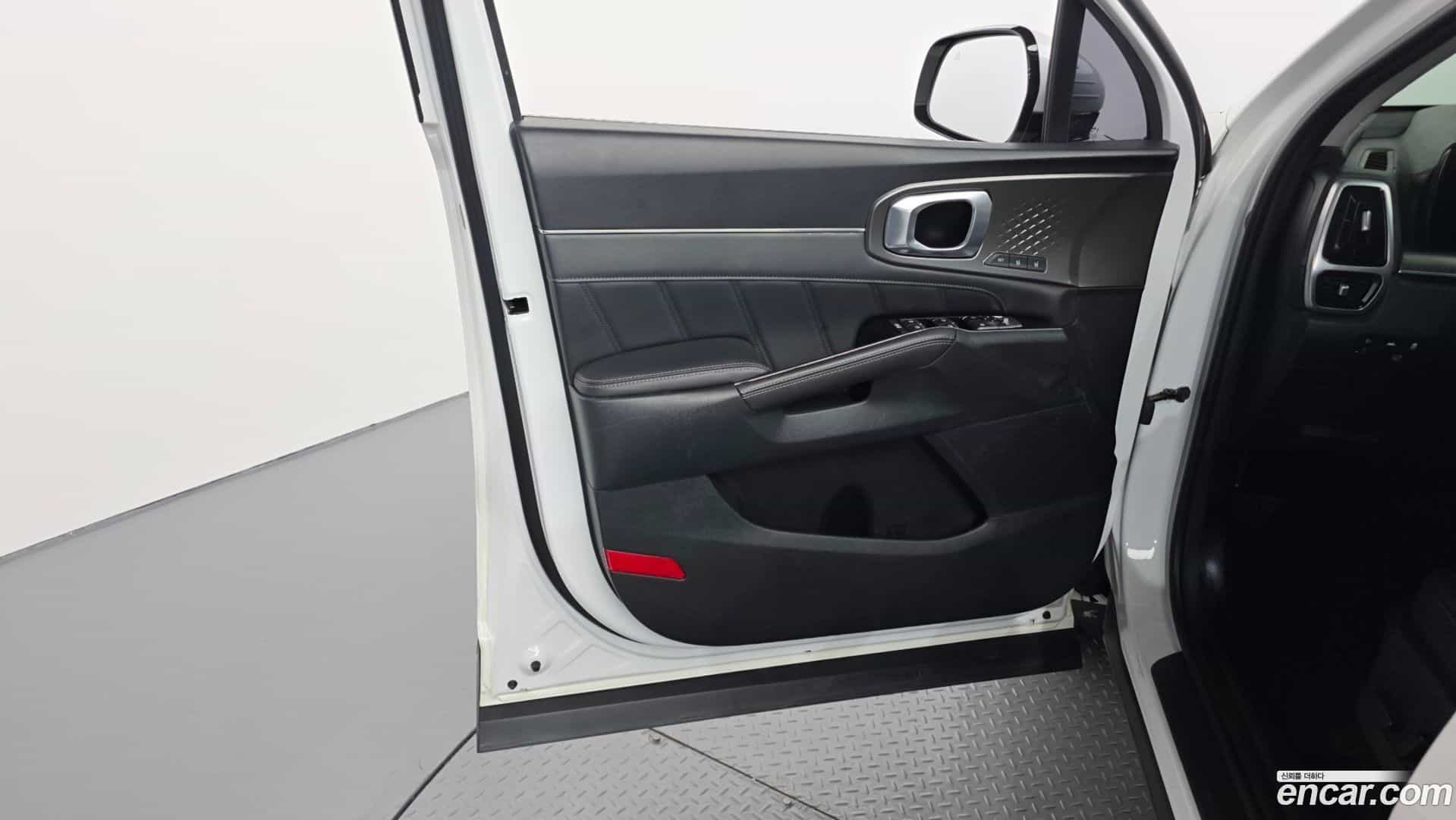 Sorento Kia 2022.4-INNER-035