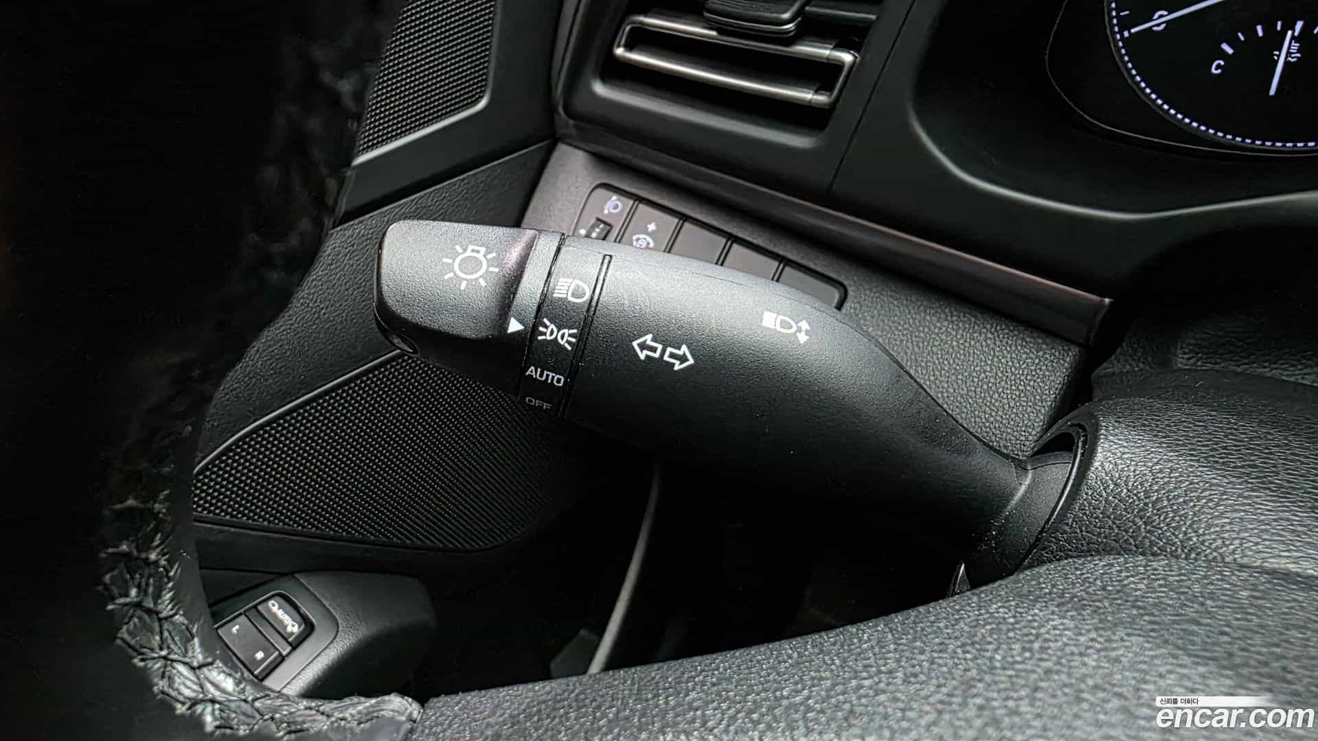 AVANTE Hyundai 2019.7-OPTION-017