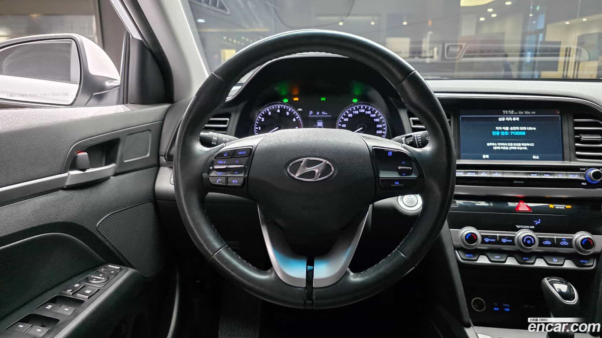 AVANTE Hyundai 2019.7-OPTION-018