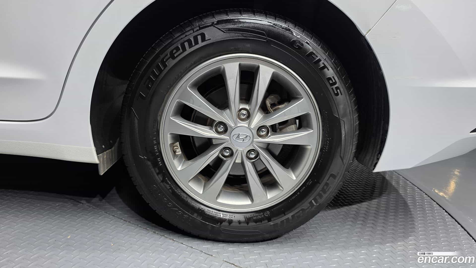 AVANTE Hyundai 2019.7-OUTER-031