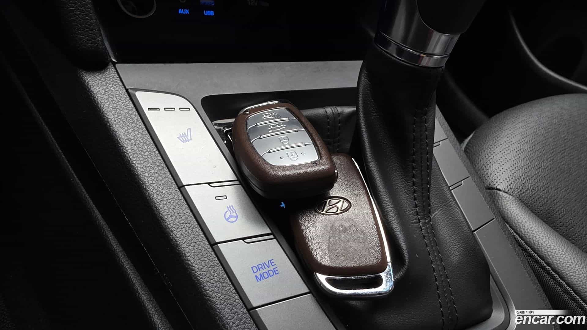 AVANTE Hyundai 2019.7-OPTION-044