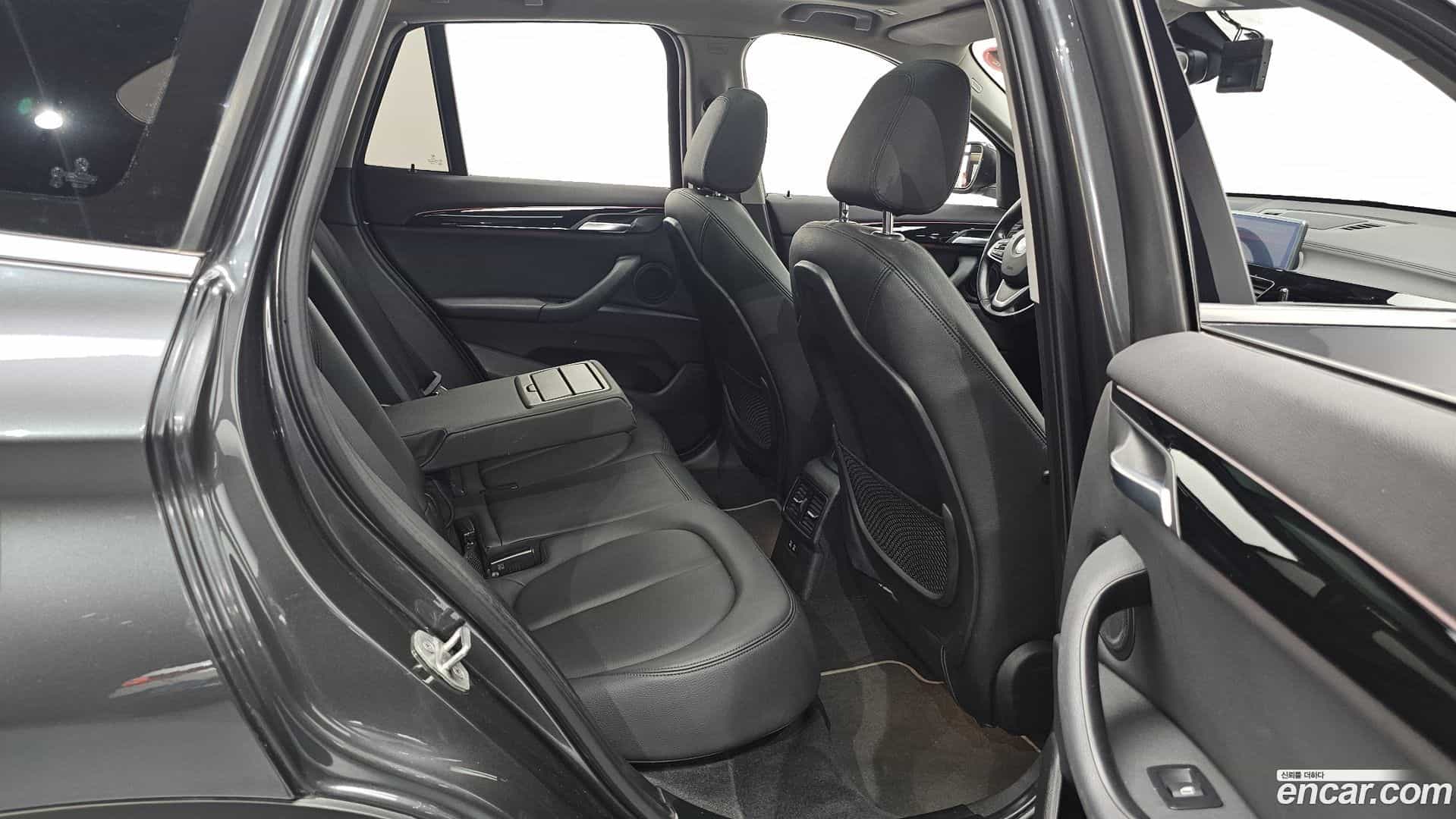 X1 BMW 2022.7-INNER-036