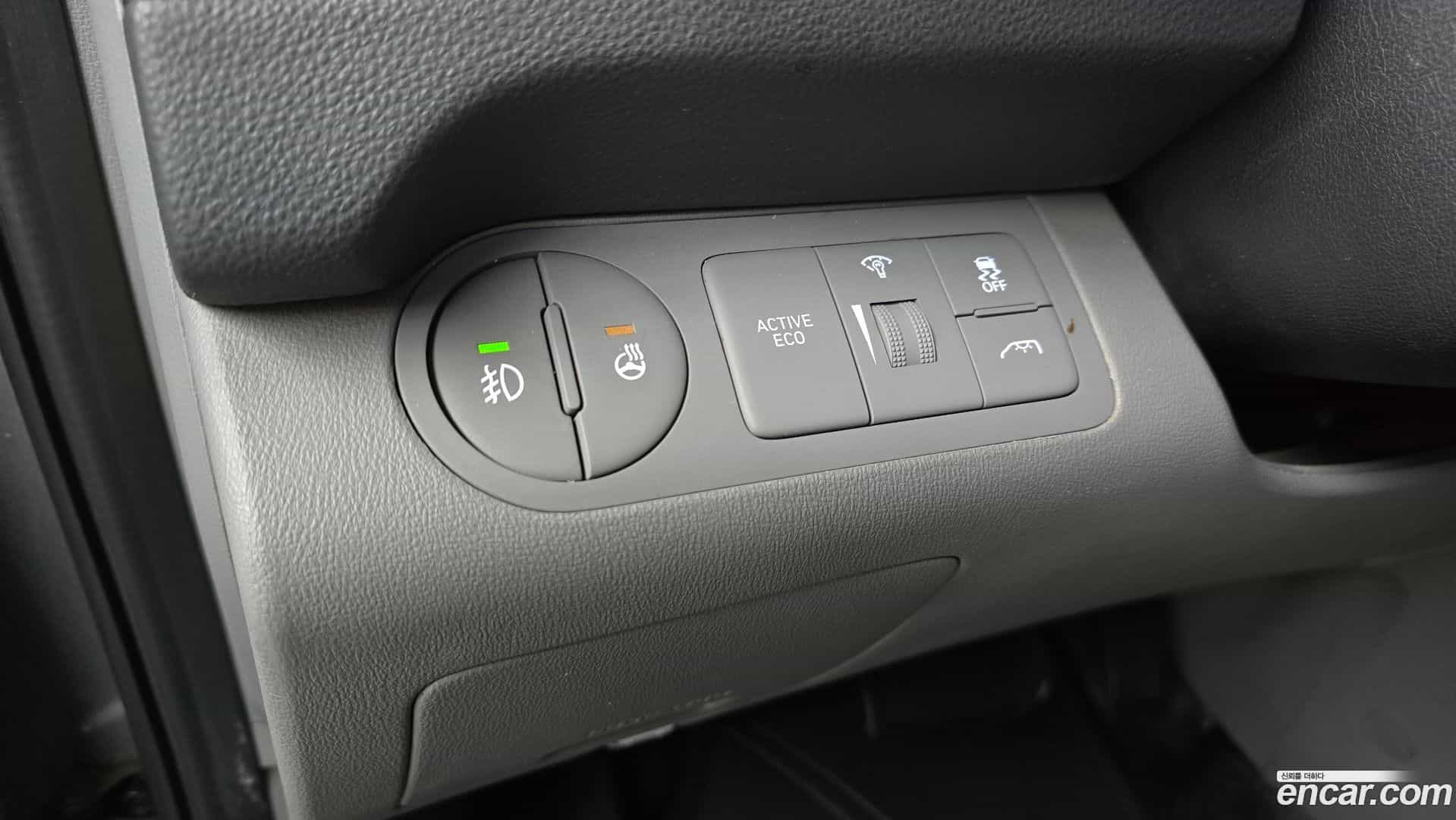 Starex Hyundai 2020.2-OPTION-020