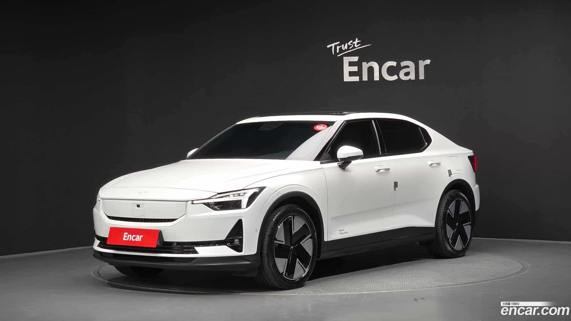 Polestar 2 Polestar 2025.4-OUTER-001