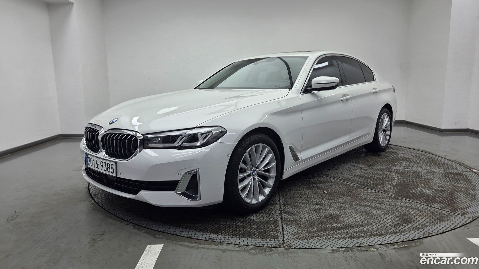 Main__Slider__Photo:5-Series BMW 2023.2-0