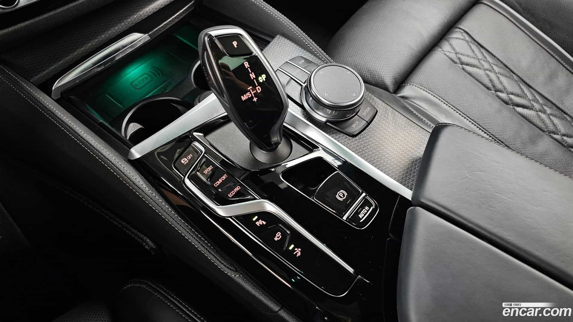 Gran Turismo BMW 2023.5-INNER-009