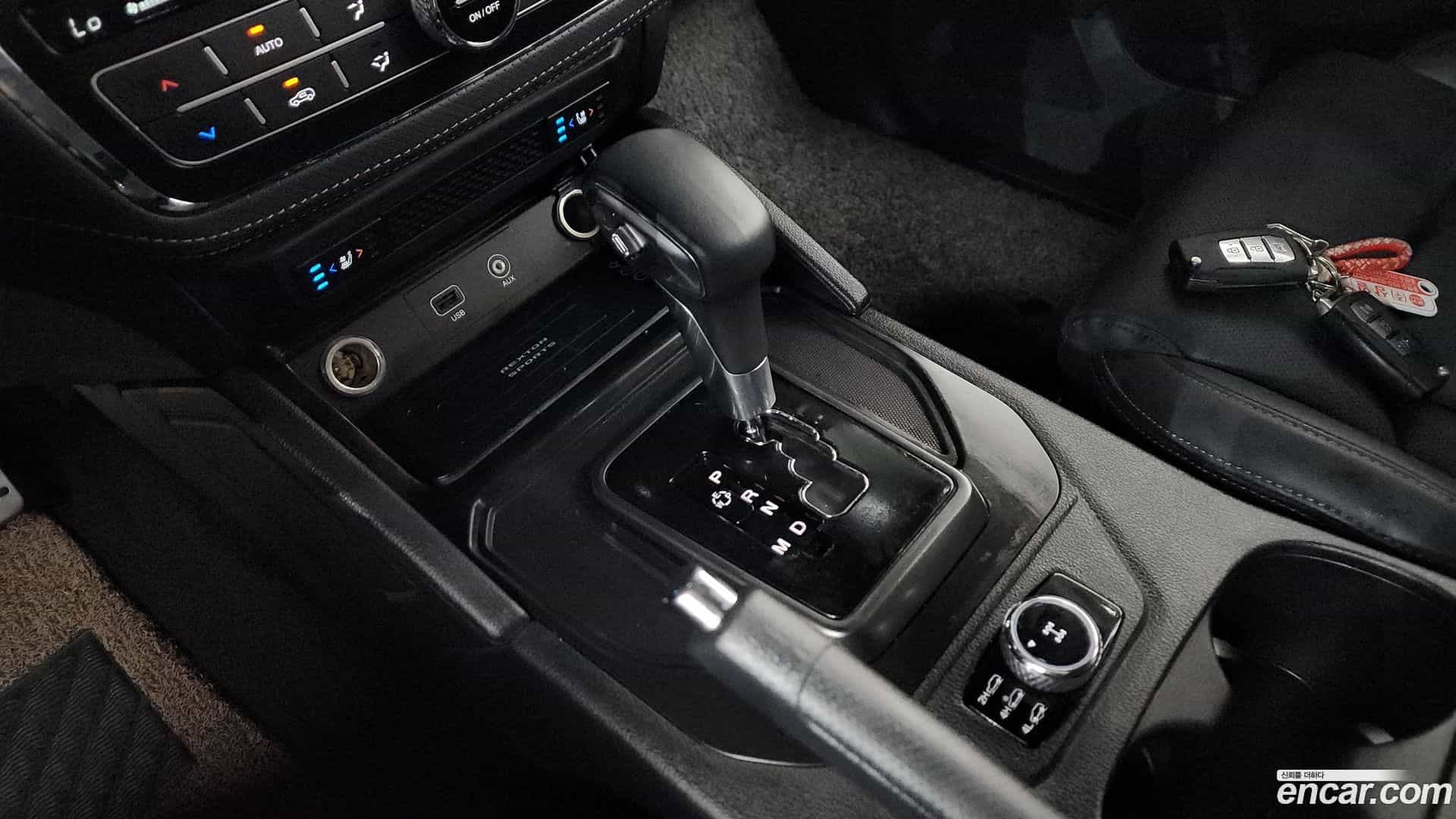 Rexton KG Mobility 2021.8-INNER-009