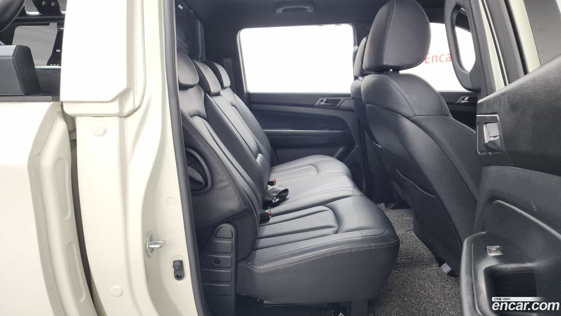 Rexton KG Mobility 2021.8-OPTION-015