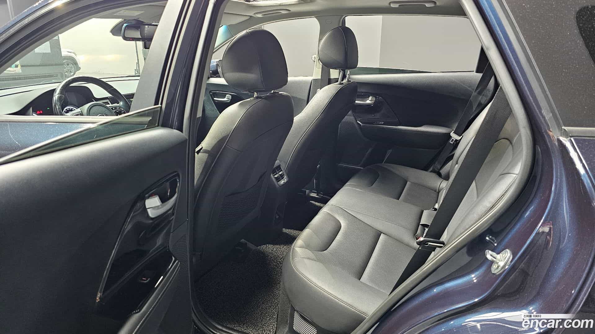 Niro Kia 2017.3-INNER-036