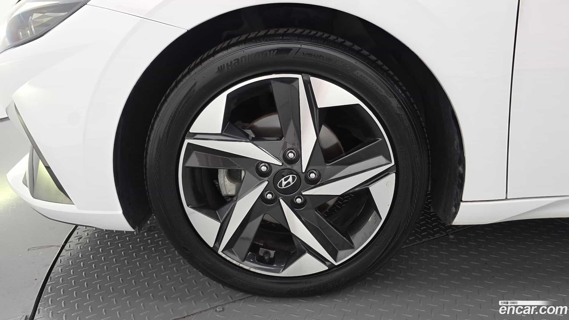 AVANTE Hyundai 2023.1-OUTER-005