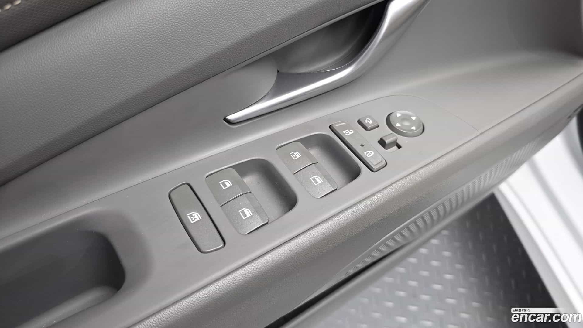 AVANTE Hyundai 2023.1-OPTION-041