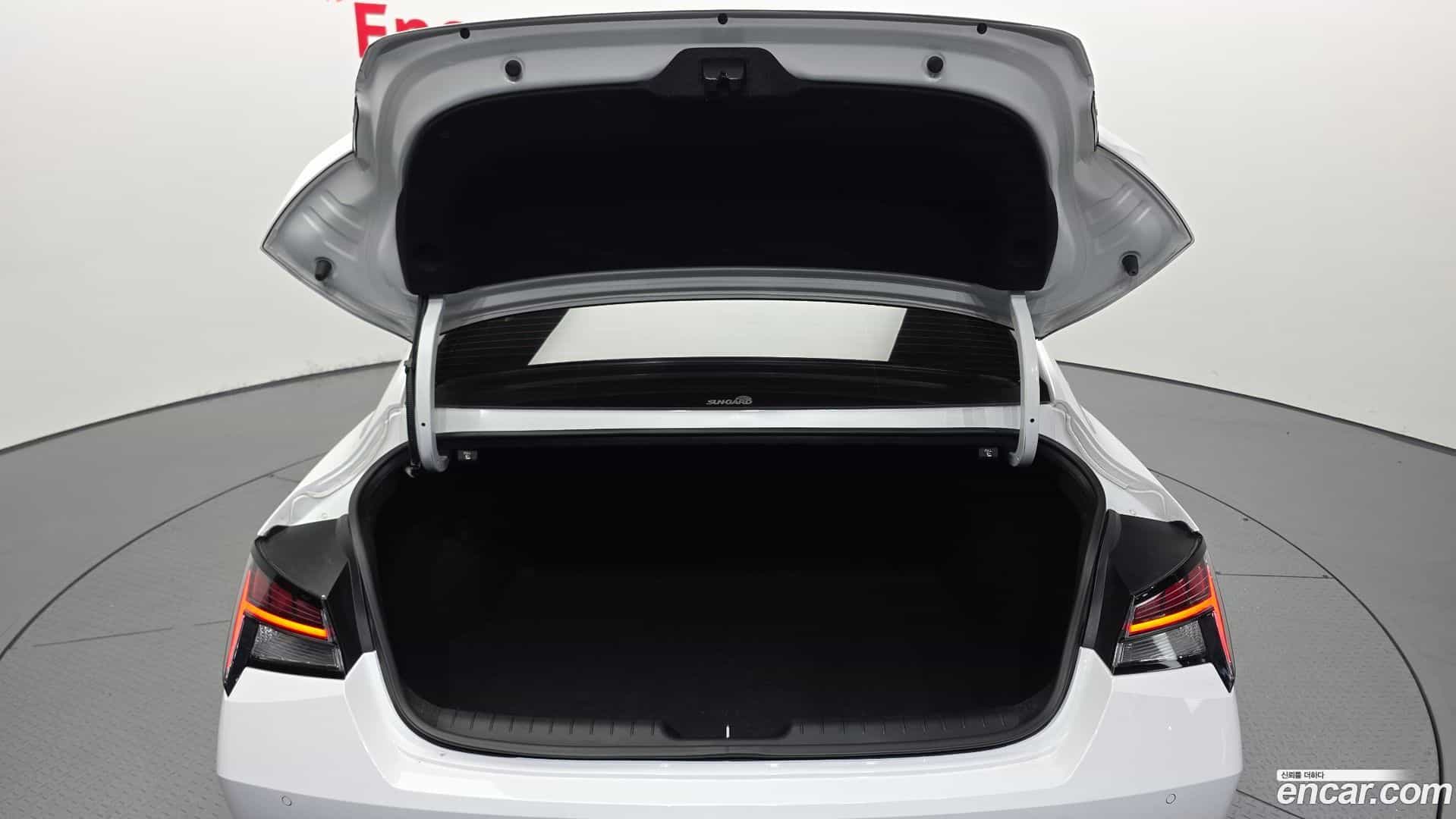 AVANTE Hyundai 2023.1-OPTION-045