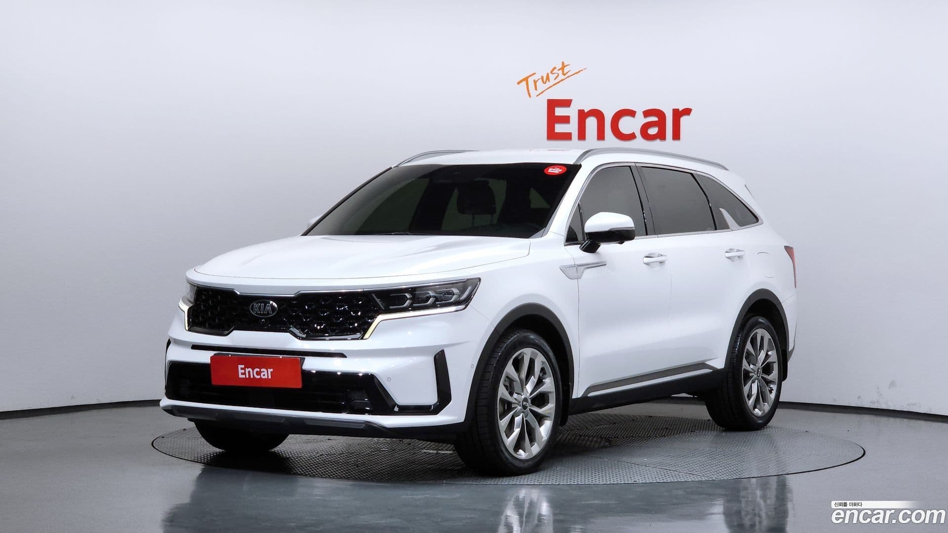 Main__Slider__Photo:Sorento Kia 2020.8-0