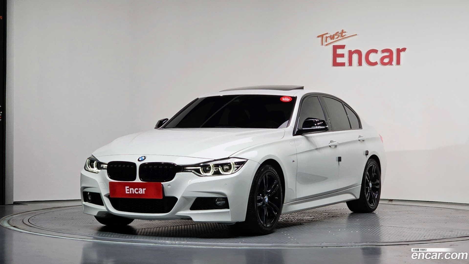 Main__Slider__Photo:3-Series BMW 2018.1-0