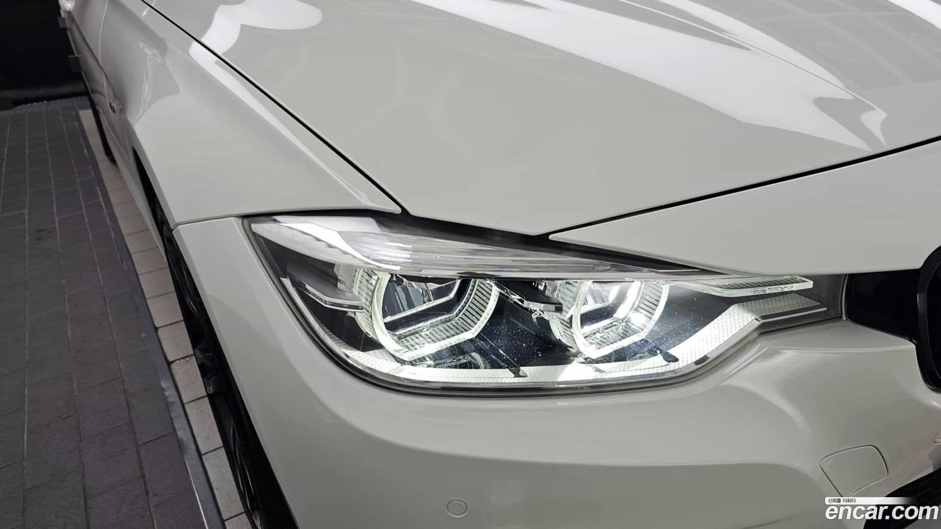 3-Series BMW 2018.1-OUTER-032
