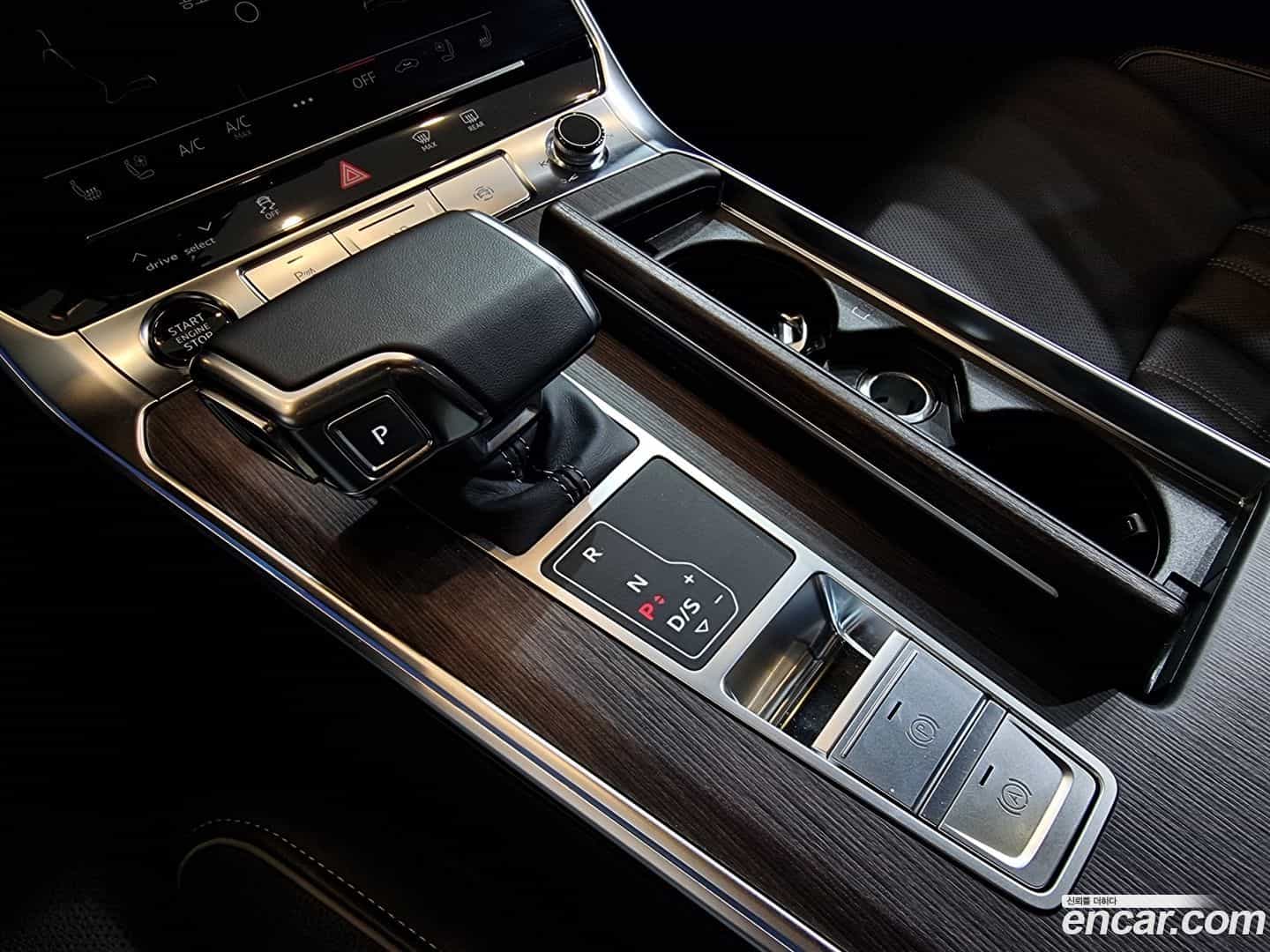 A6 Audi 2025.0-INNER-009