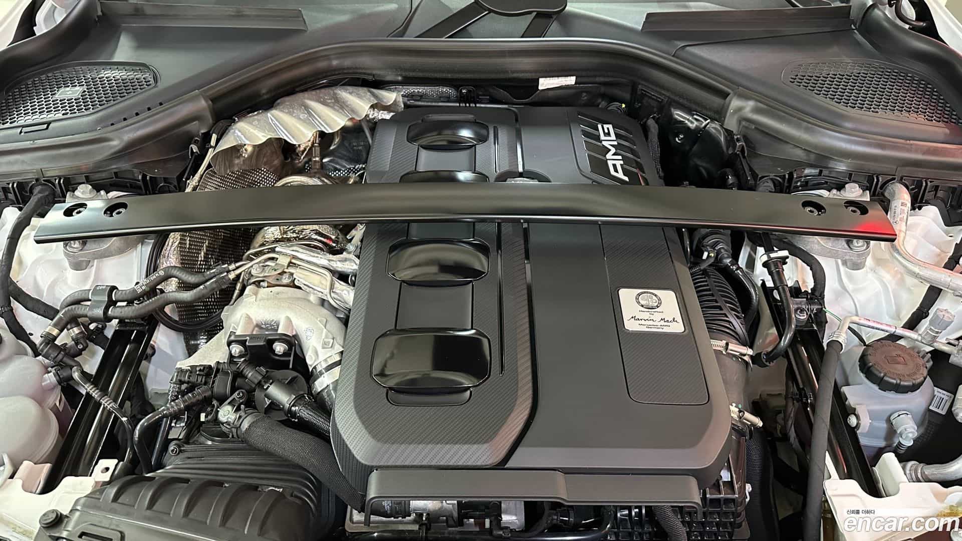 GLC-Class Mercedes-Benz 2025.8-OUTER-006
