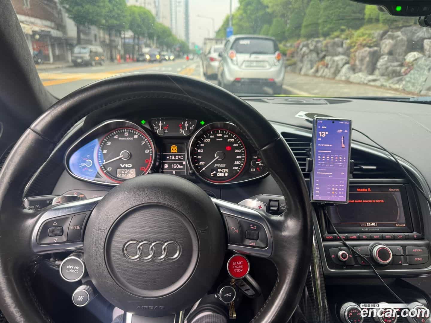R8 Audi 2010.0-INNER-010