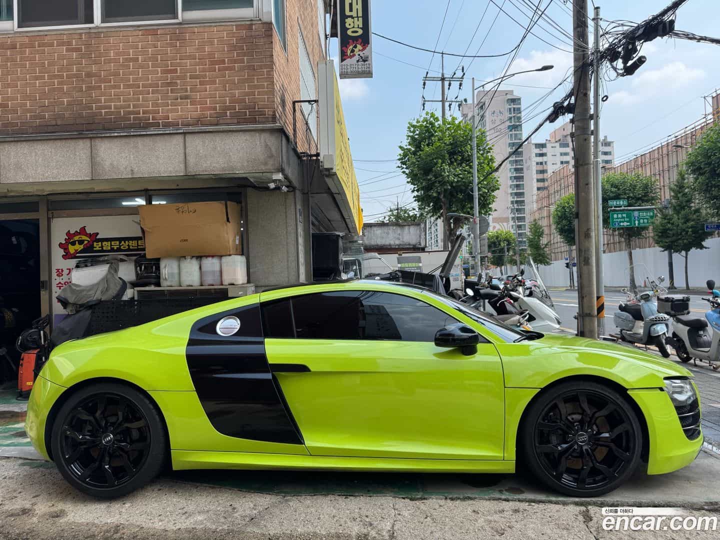 R8 Audi 2010.0-OPTION-023