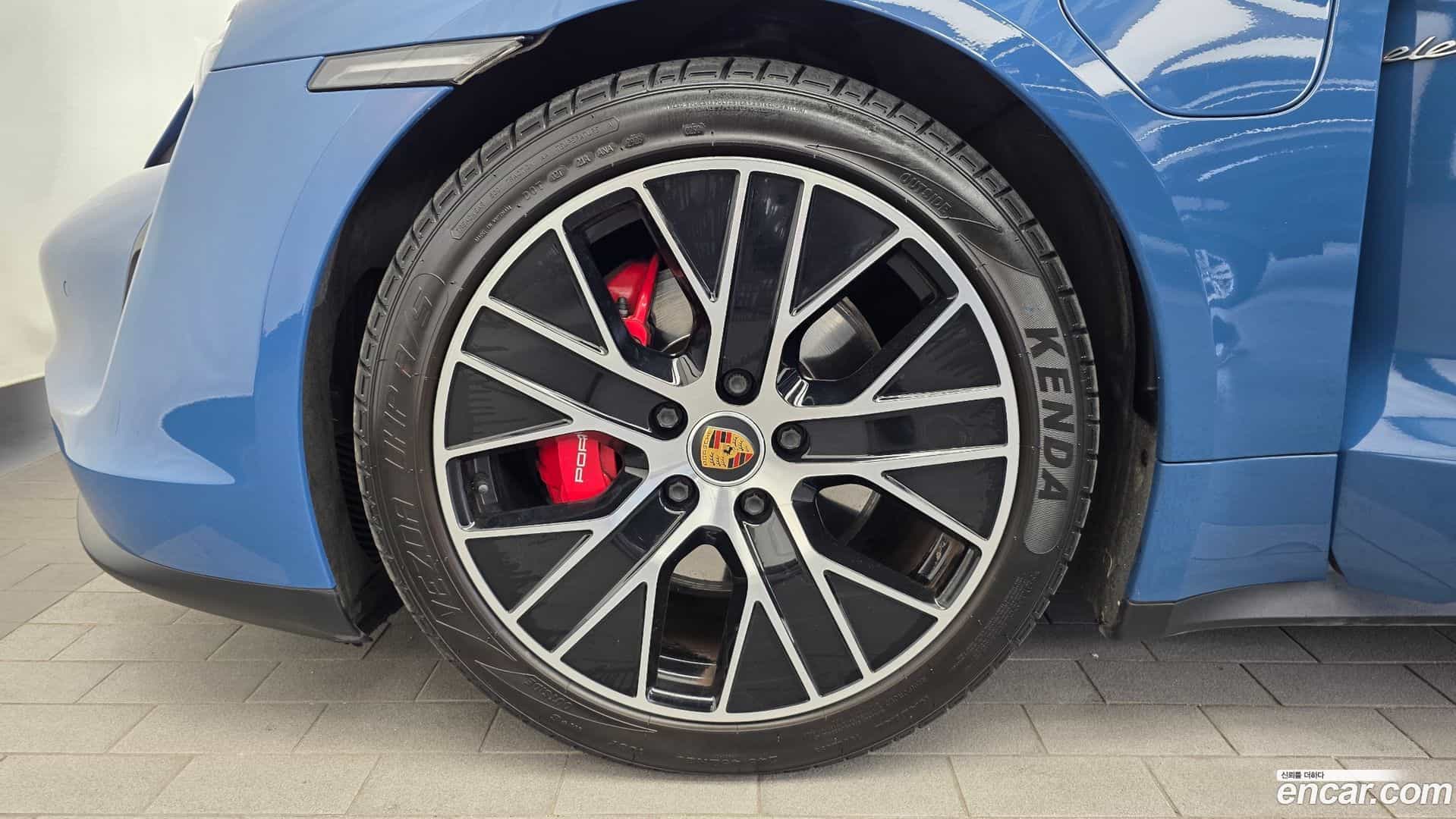 Taycan Porsche 2021.3-OUTER-005