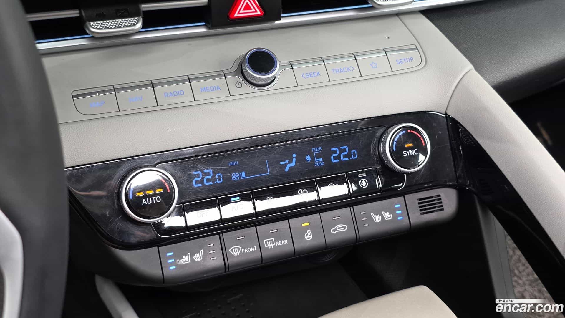AVANTE Hyundai 2022.10-OPTION-022