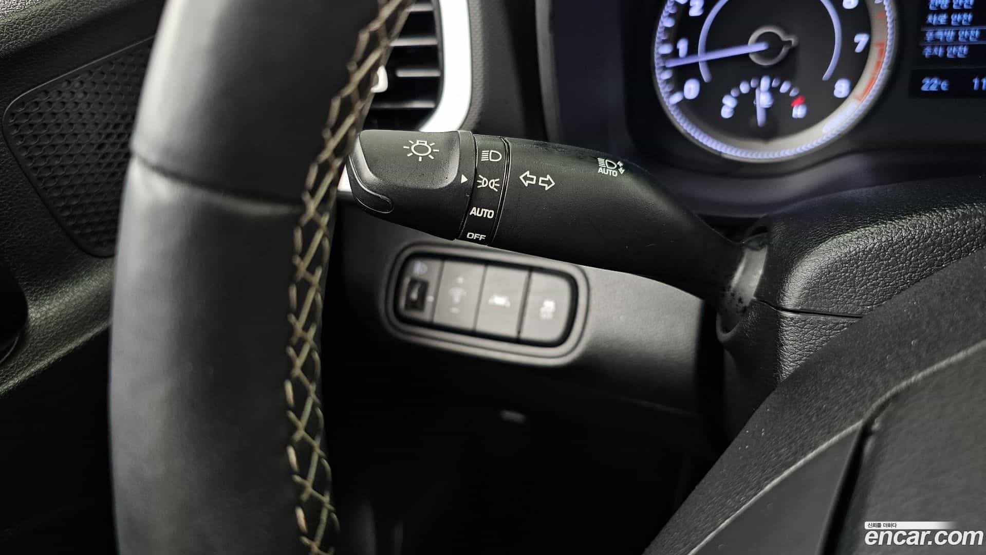Venue Hyundai 2019.7-OPTION-018