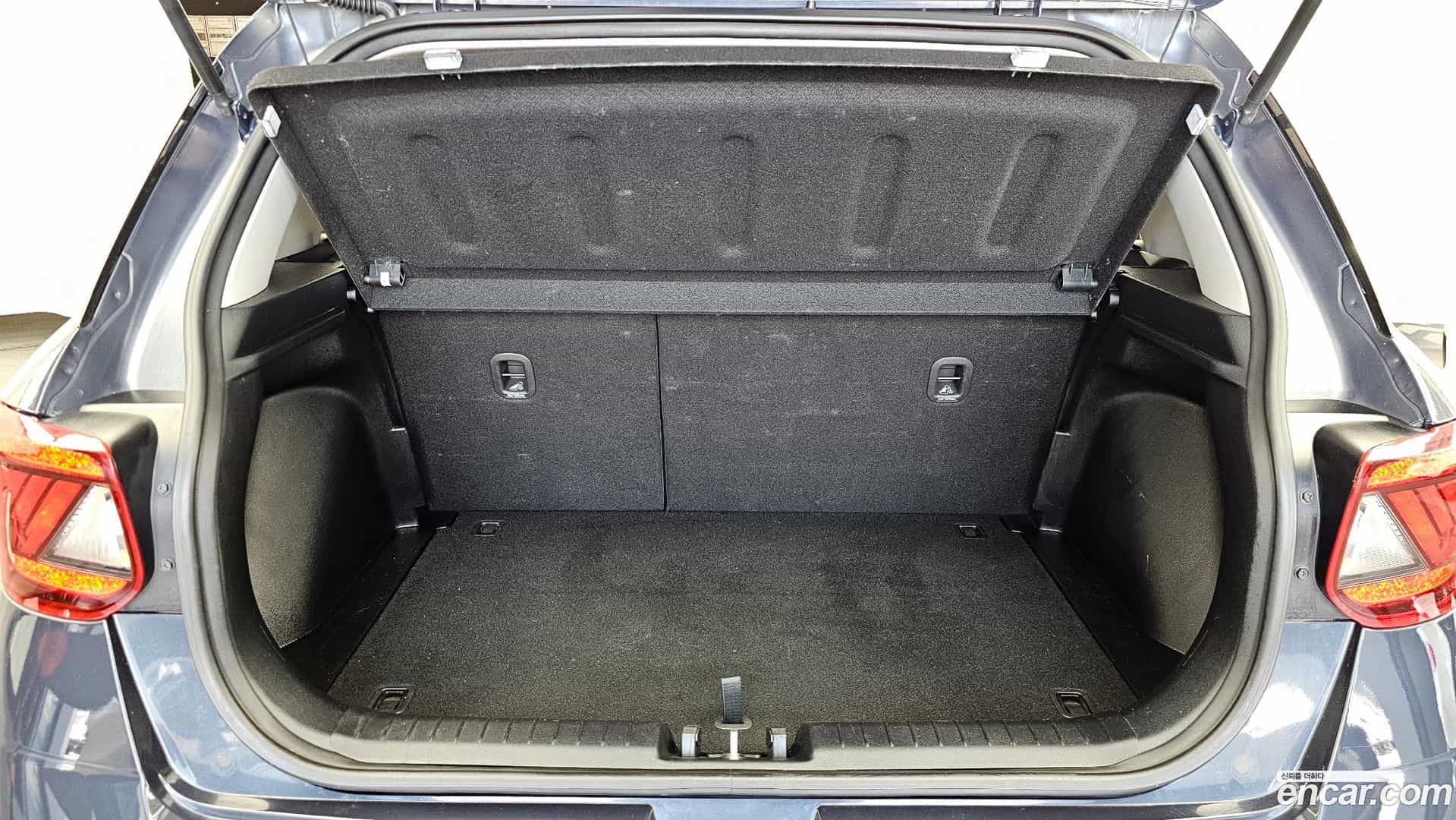 Venue Hyundai 2019.7-OPTION-024