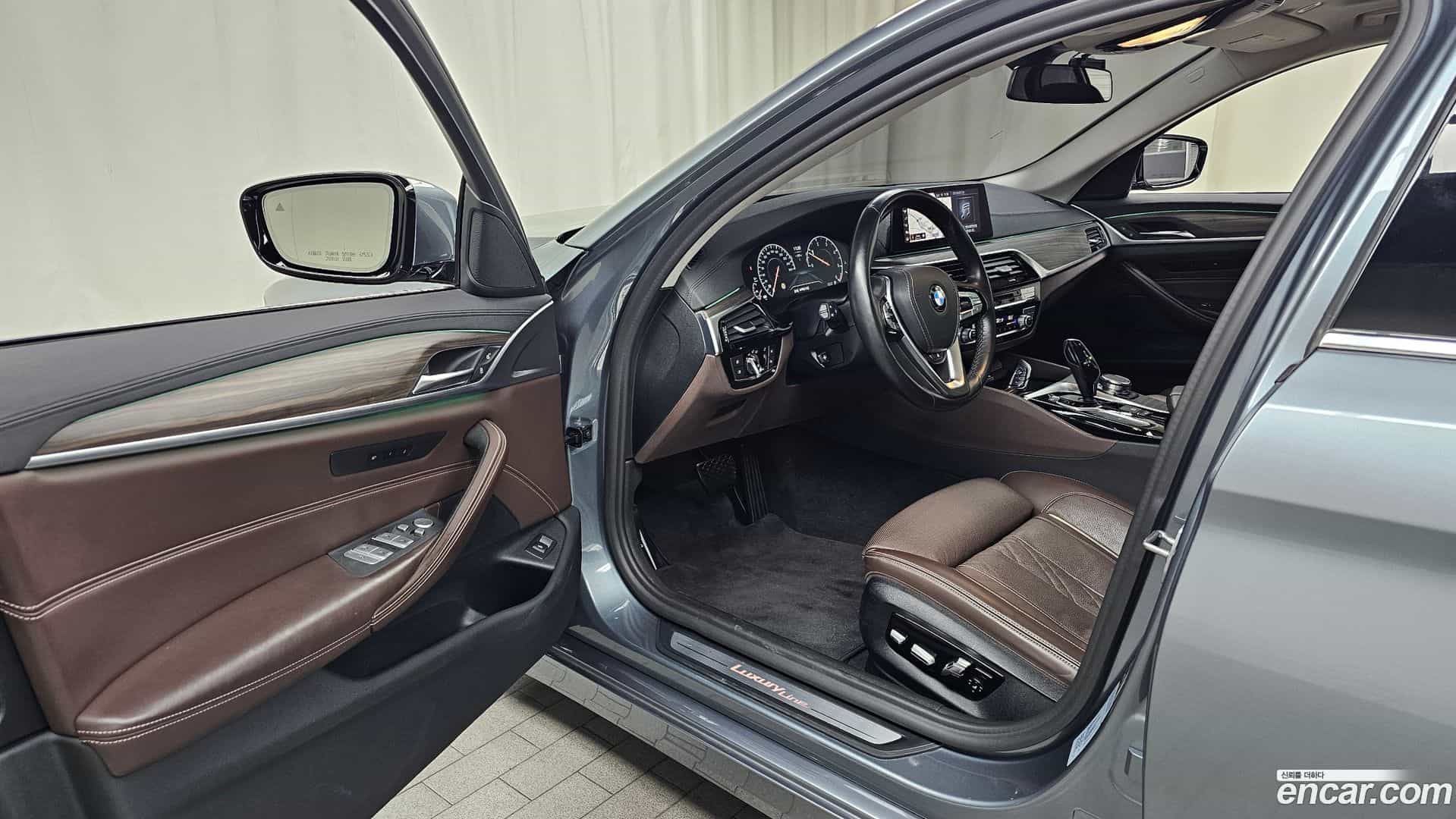 5-Series BMW 2019.6-INNER-010