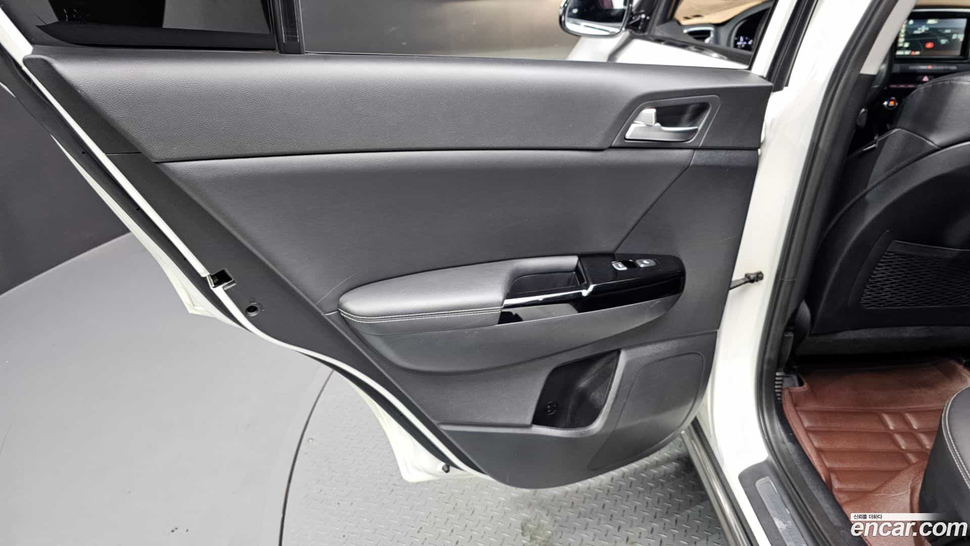 Sportage Kia 2016.1-INNER-035