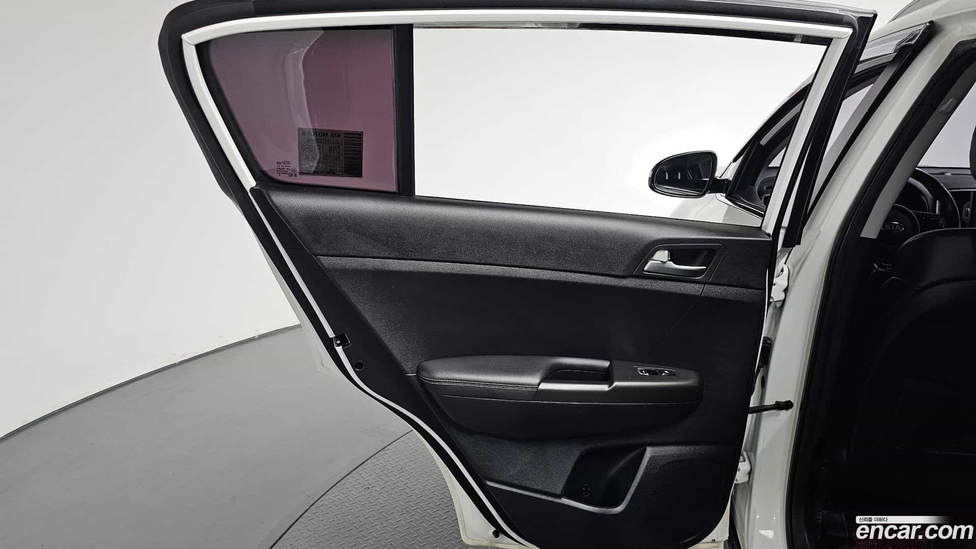 Sportage Kia 2016.9-INNER-035