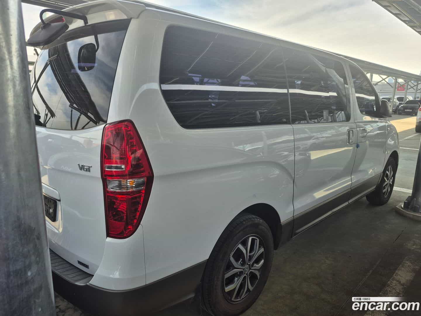 Starex Hyundai 2017.8-OUTER-004