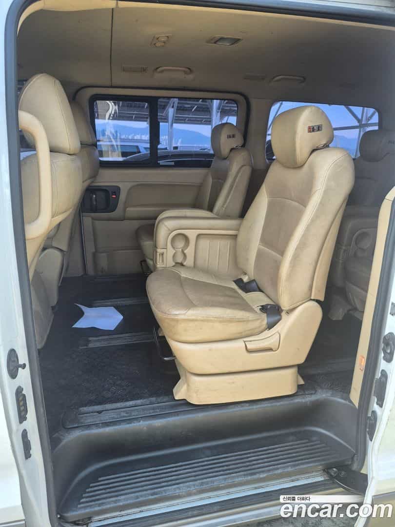 Starex Hyundai 2017.8-INNER-008