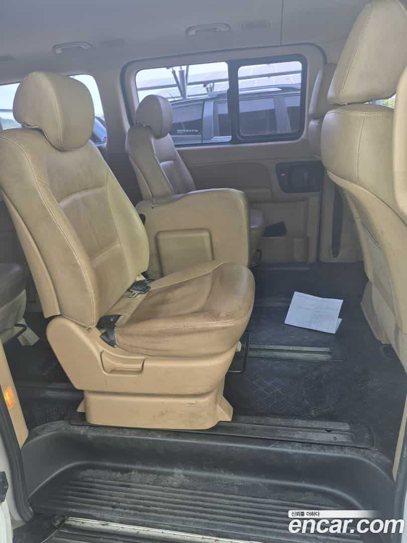Starex Hyundai 2017.8-OPTION-015