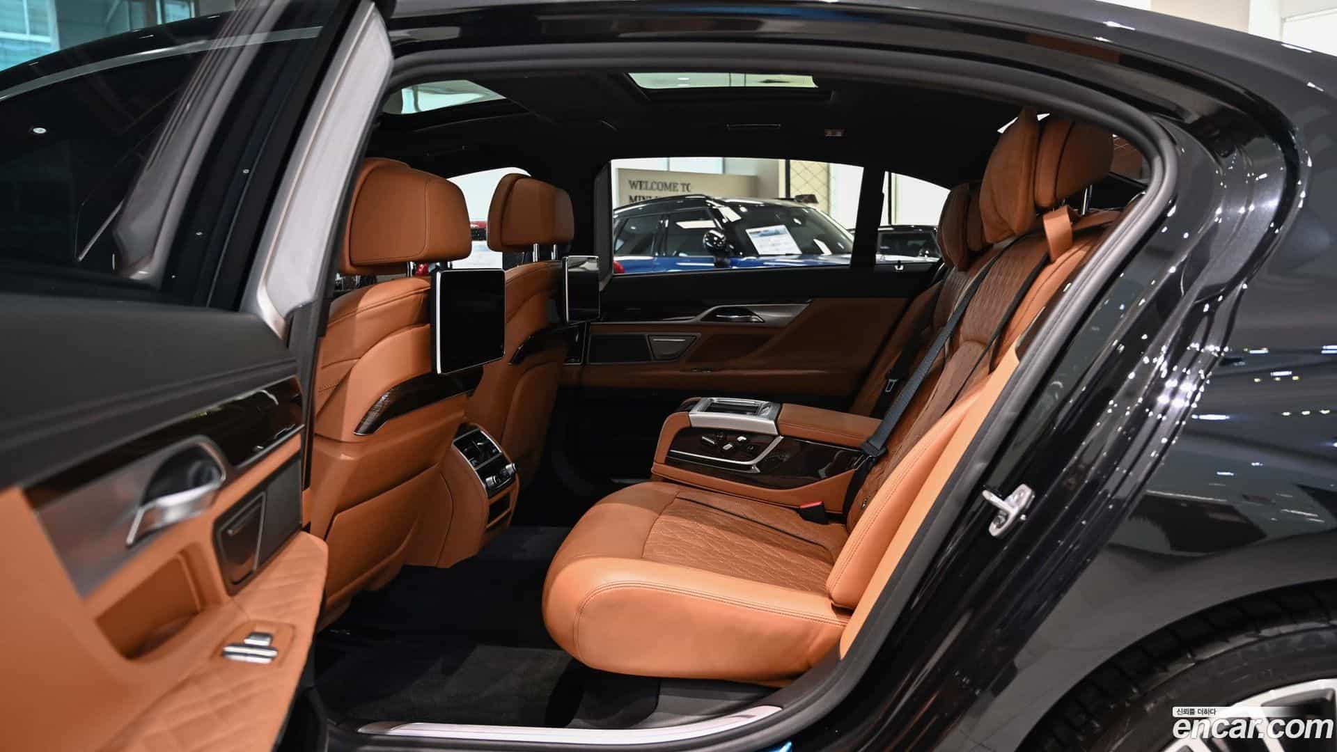 7-Series BMW 2019.7-INNER-010