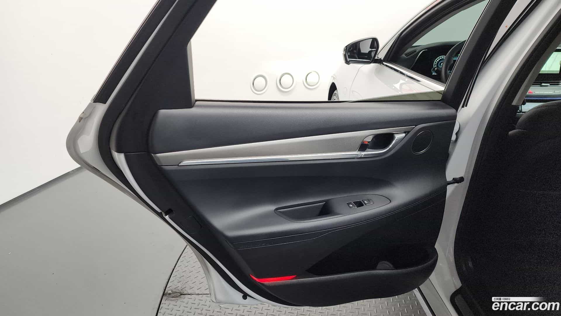 Grandeur Hyundai 2021.5-INNER-035