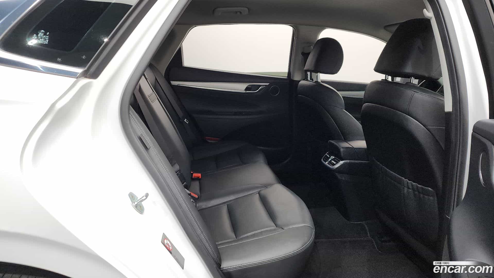 Grandeur Hyundai 2021.5-OPTION-040