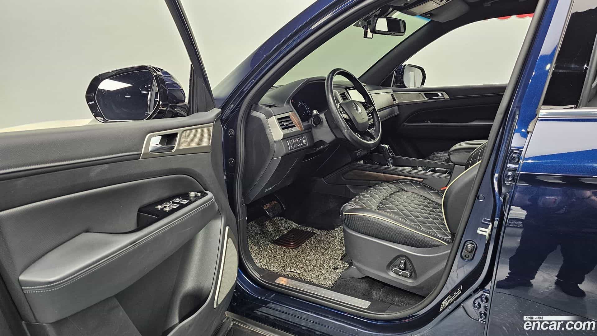 Rexton KG Mobility 2017.11-INNER-010