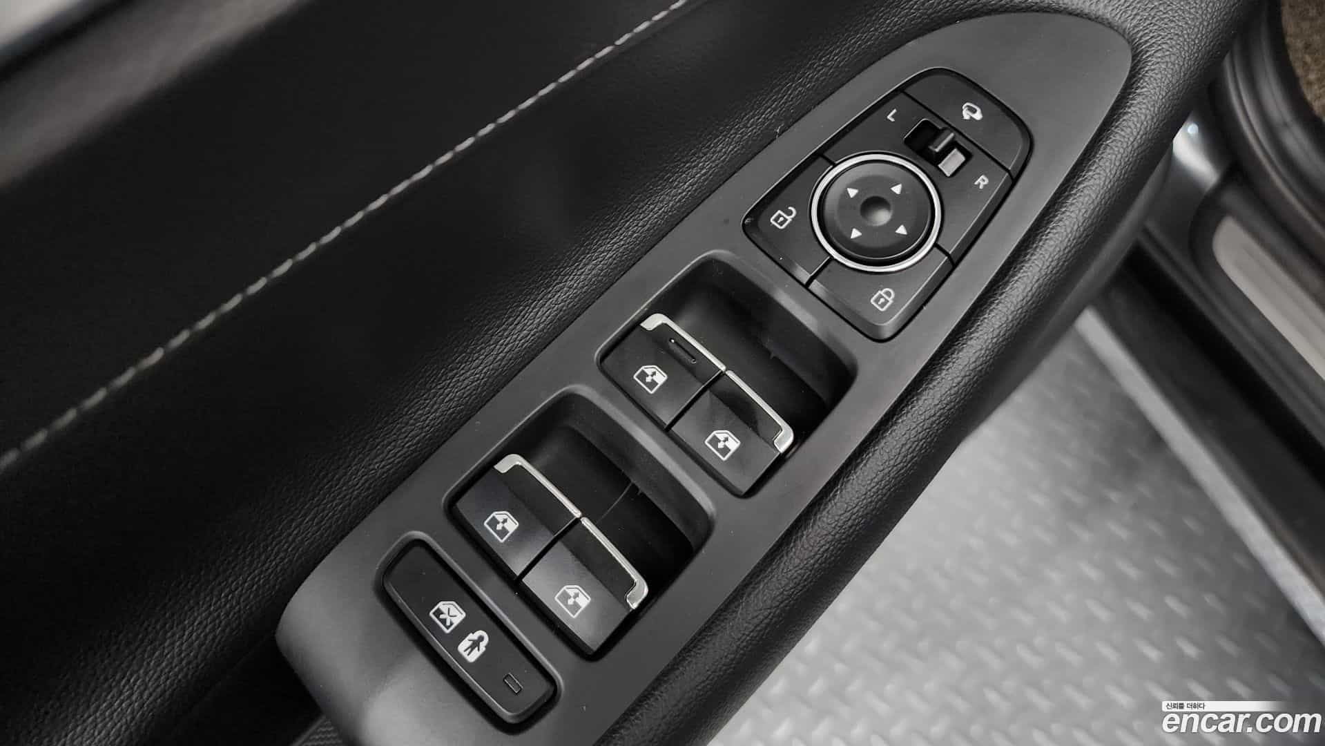 Grandeur Hyundai 2020.2-OPTION-048