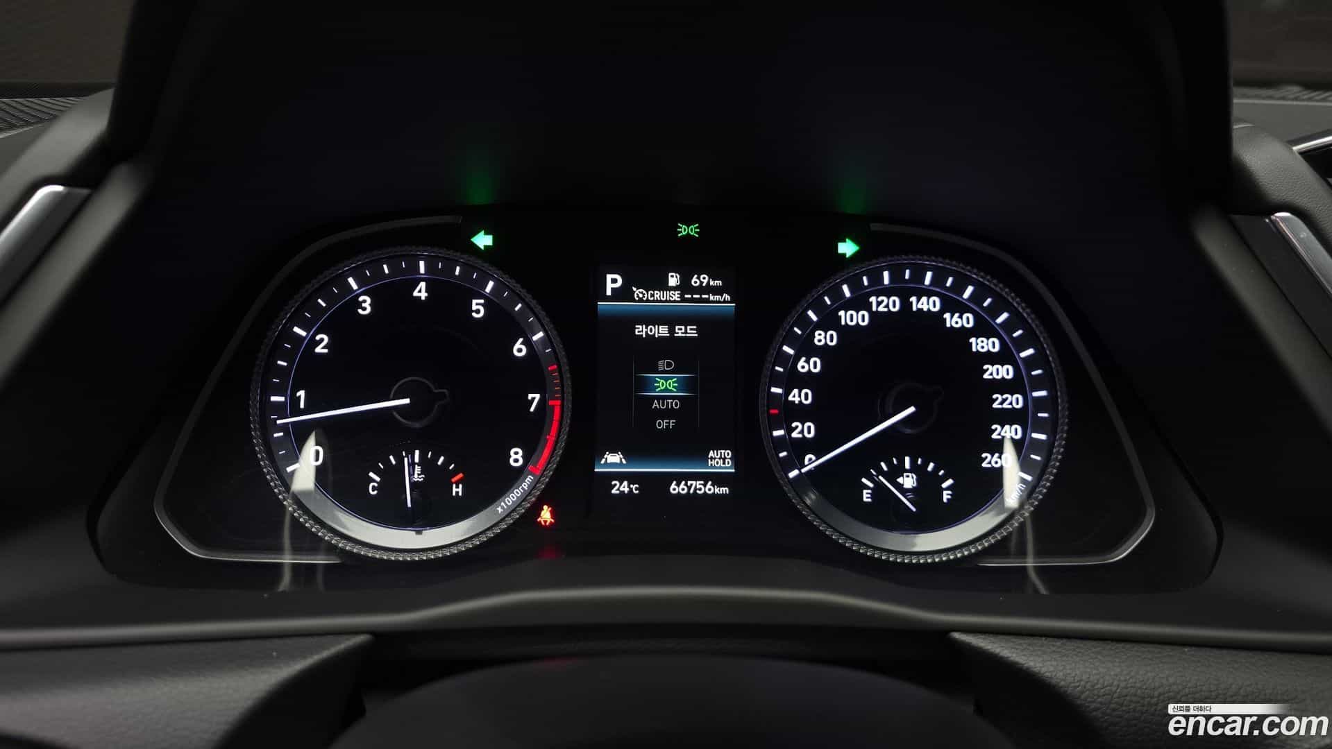 Sonata Hyundai 2022.5-INNER-008