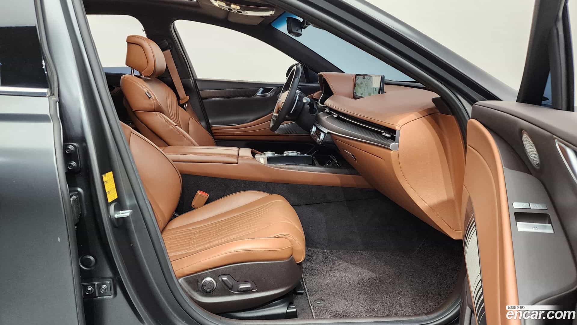 G80 Genesis 2021.2-INNER-036