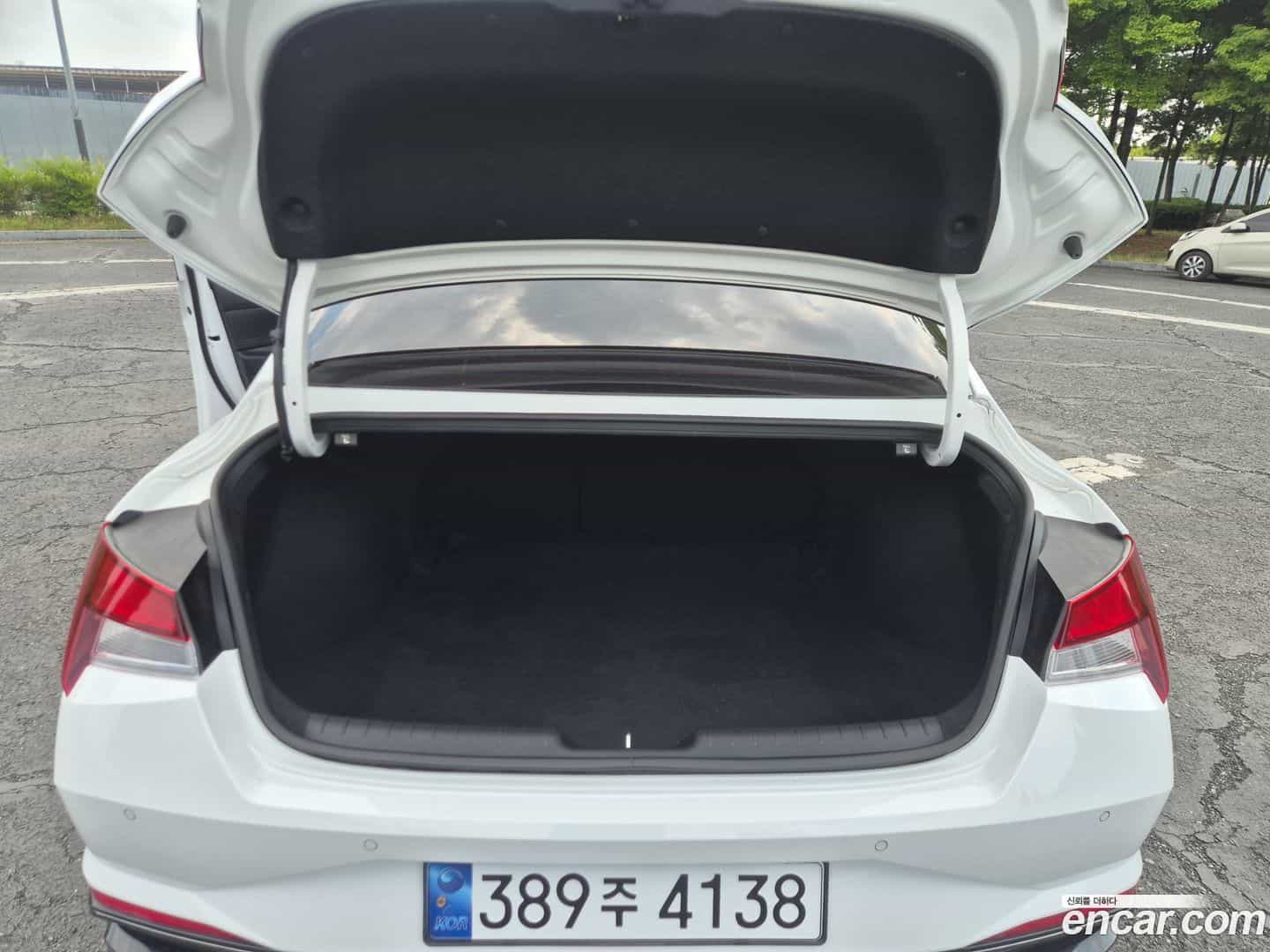 AVANTE Hyundai 2022.4-OUTER-005