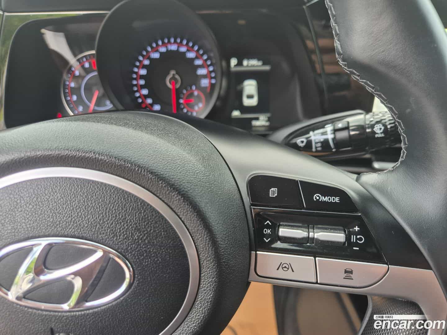 AVANTE Hyundai 2022.4-OPTION-017