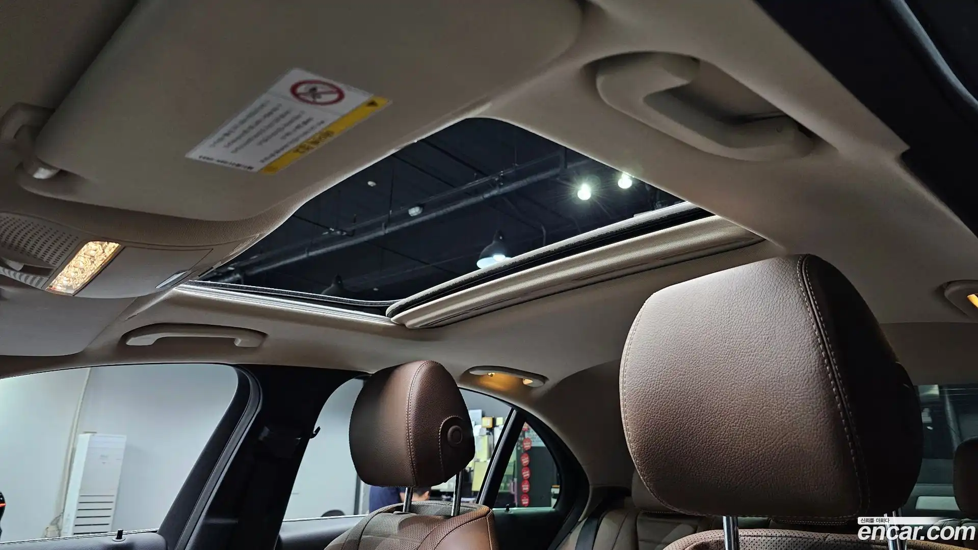 E-Class Mercedes-Benz 2018.3-OPTION-018