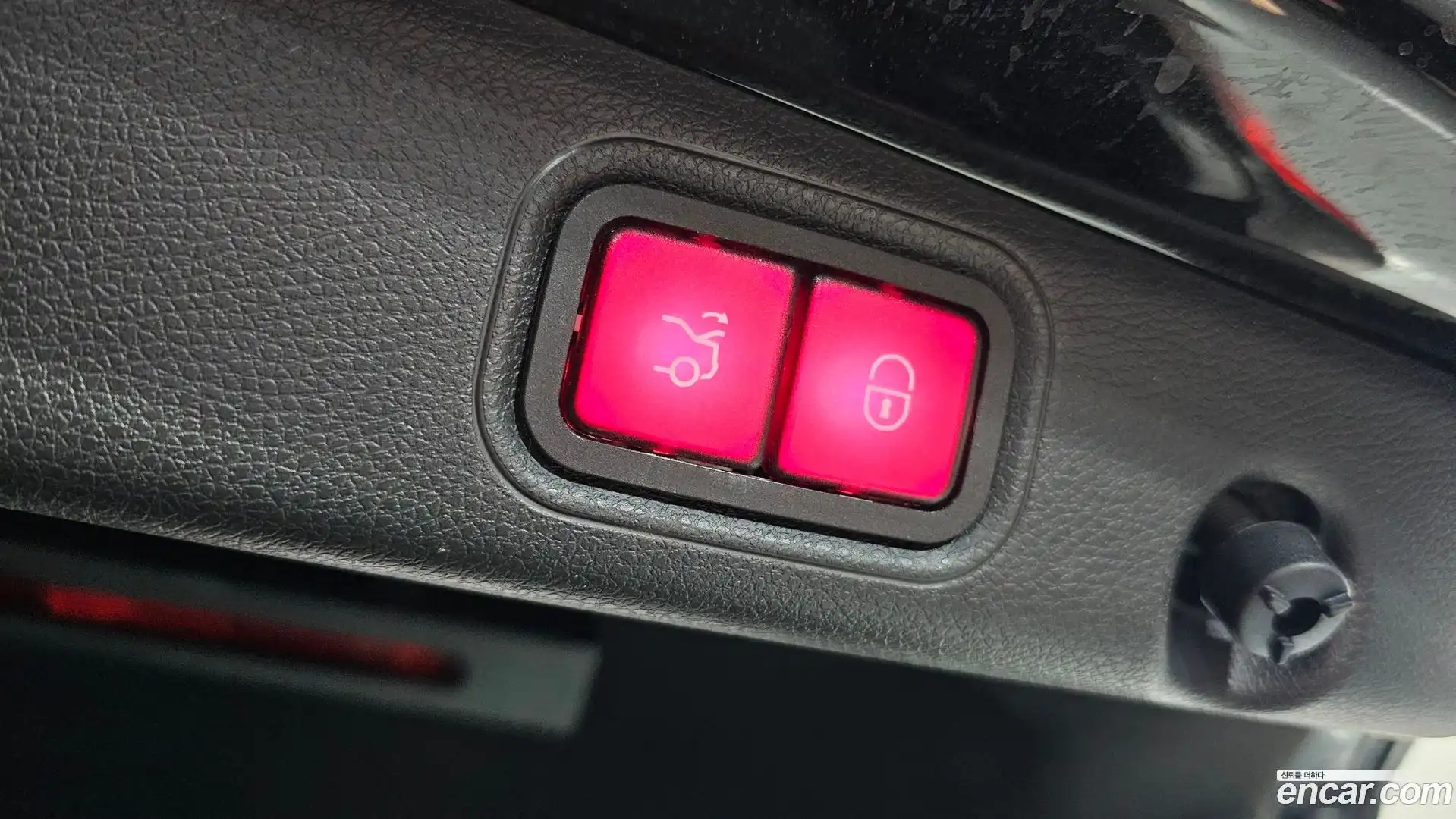 E-Class Mercedes-Benz 2018.3-OPTION-019