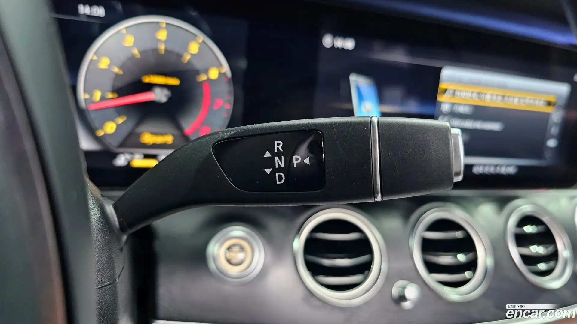 E-Class Mercedes-Benz 2018.3-OPTION-020