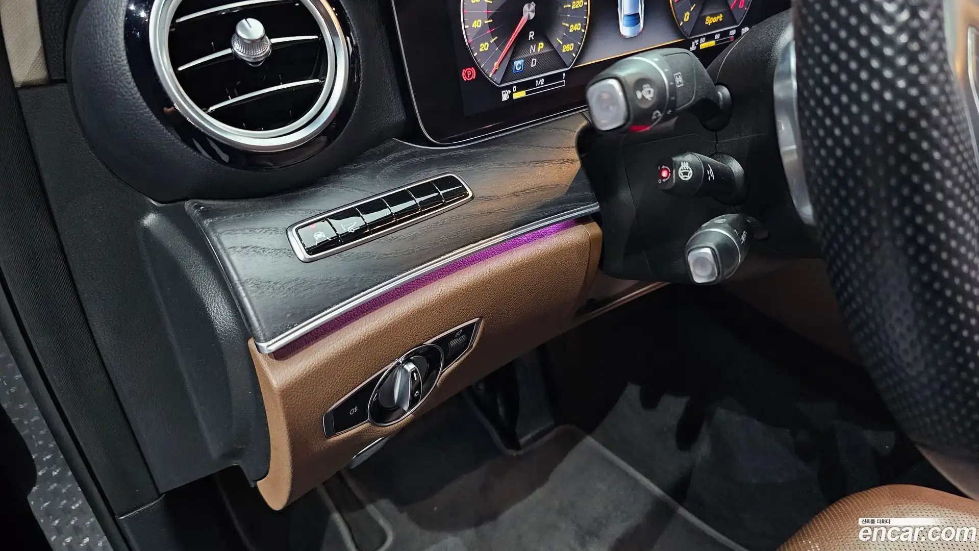E-Class Mercedes-Benz 2018.3-OPTION-022