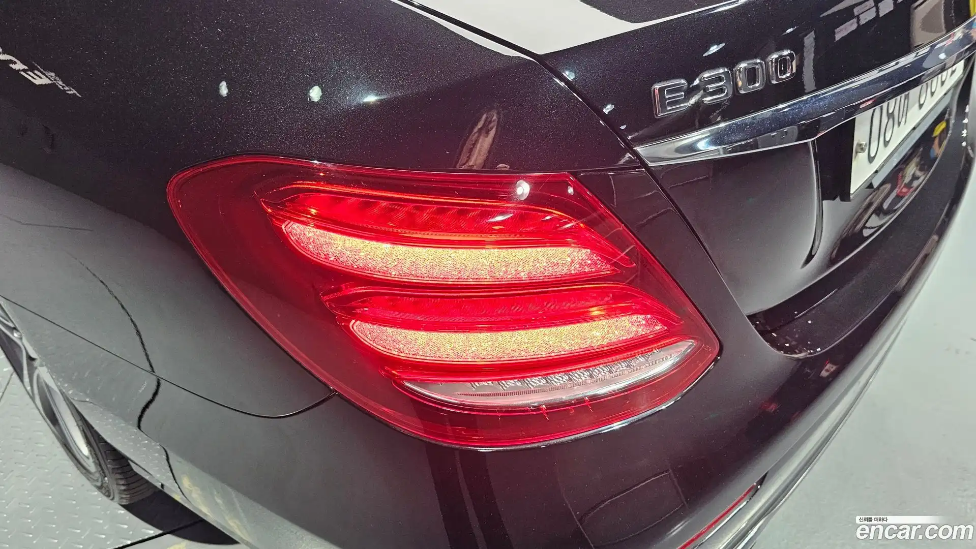E-Class Mercedes-Benz 2018.3-OUTER-033